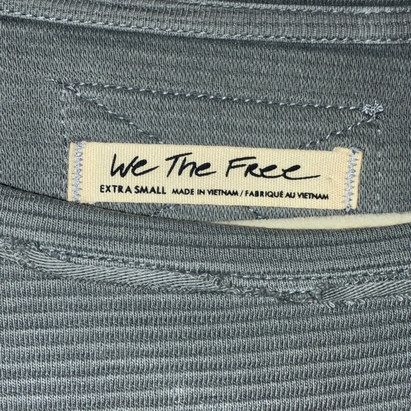 Women's Gray Ribbed Top - Picture 2 of 12